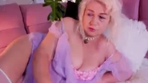 Snapshot of marilin_m chatting on June 2026 04:49:01 PM MARILIN online show from June 2026 04:49:01 PM