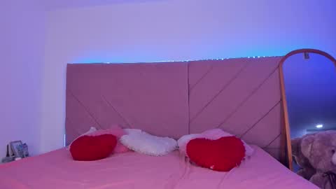 Marily Daniela online show from November 2025 02:26:01 AM