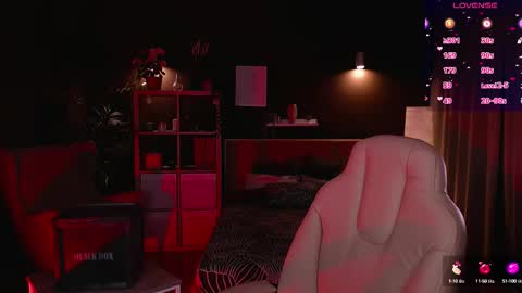 Snapshot of marine_vact chatting on October 2025 02:07:01 PM Marine online show from October 2025 02:07:01 PM