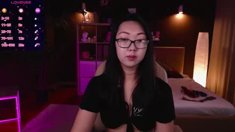 Snapshot of marine_vact chatting on November 2025 02:07:02 PM Marine online show from November 2025 02:07:02 PM