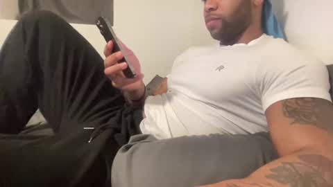 Snapshot of marineguyk19 chatting on February 2025 03:13:01 AM Z online show from February 2025 03:13:01 AM