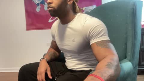 Snapshot of marineguyk19 chatting on February 2025 08:45:01 PM Z online show from February 2025 08:45:01 PM