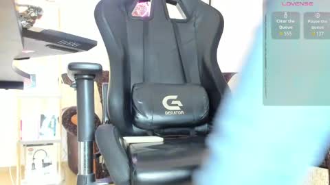 marioslim online show from April 2026 06:41:02 AM