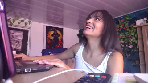 Snapshot of maritza_ferrerr chatting on February 2025 12:27:02 PM Maritza Ferrer -Samara Beltran online show from February 2025 12:27:02 PM