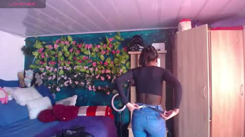 Snapshot of maritza_ferrerr chatting on February 2025 05:50:01 PM Maritza Ferrer -Samara Beltran online show from February 2025 05:50:01 PM