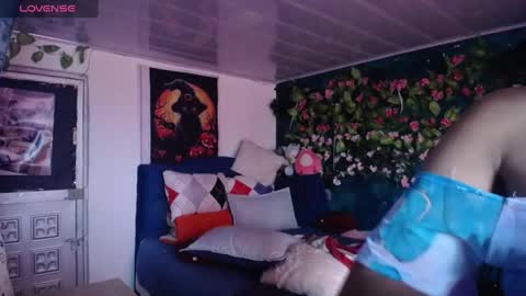 Snapshot of maritza_ferrerr chatting on February 2025 10:40:02 PM Maritza Ferrer -Samara Beltran online show from February 2025 10:40:02 PM