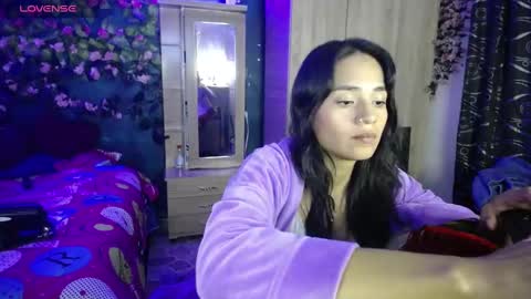 Snapshot of maritza_ferrerr chatting on February 2025 02:50:02 AM Maritza Ferrer -Samara Beltran online show from February 2025 02:50:02 AM