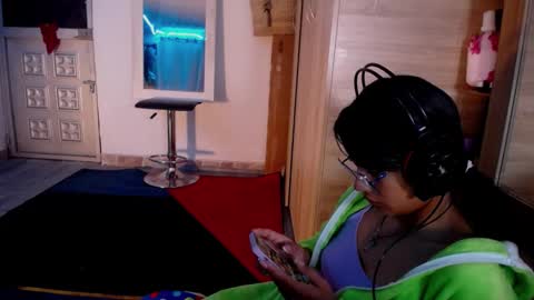 Snapshot of maritza_ferrerr chatting on November 2025 04:34:02 AM Maritza Ferrer -Samara Beltran online show from November 2025 04:34:02 AM