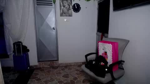 Snapshot of maritza_ferrerr chatting on February 2026 04:02:02 AM Maritza Ferrer -Samara Beltran online show from February 2026 04:02:02 AM