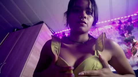 Snapshot of maritza_ferrerr chatting on March 2026 04:49:01 AM Maritza Ferrer -Samara Beltran online show from March 2026 04:49:01 AM