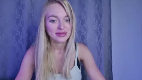 mariwell online show from June 2026 10:23:01 PM