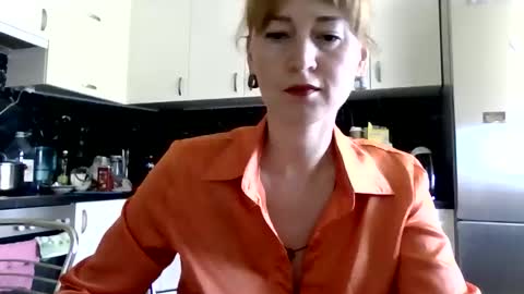 mariza_love359092 online show from April 2026 12:43:01 PM