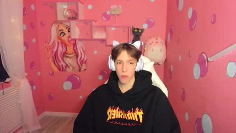 Mark online show from October 2025 09:10:02 PM