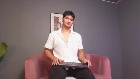 mark_evans1_ online show from October 2025 02:13:01 PM