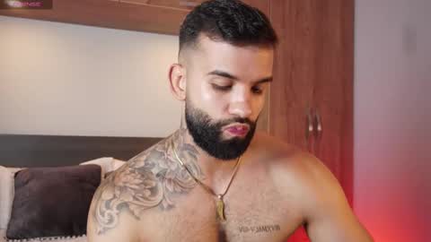 Mark online show from September 2025 12:04:01 AM