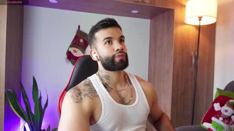 Mark online show from November 2025 08:57:01 PM