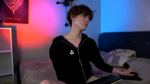 mark_ian_ online show from April 2026 08:57:02 PM