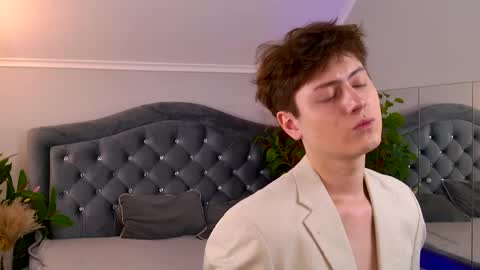 mark_ian_ online show from May 2026 04:26:01 PM