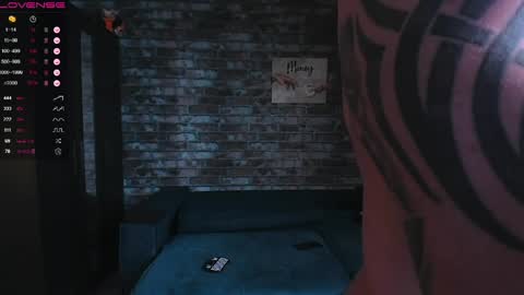 Mark online show from May 2026 02:51:02 AM