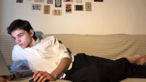 Snapshot of mark_romal chatting on October 2025 12:28:02 PM Mark online show from October 2025 12:28:02 PM