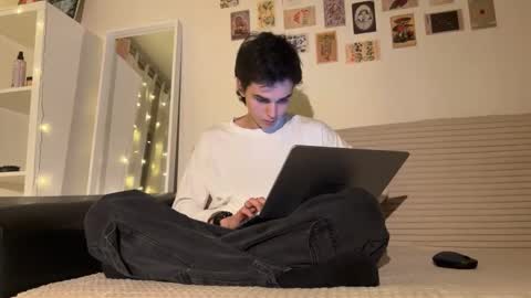 Snapshot of mark_romal chatting on November 2025 02:52:02 PM Mark online show from November 2025 02:52:02 PM