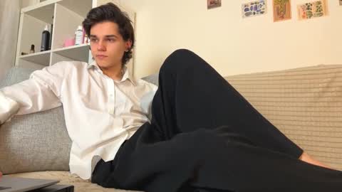 Snapshot of mark_romal chatting on December 2025 01:50:02 PM Mark online show from December 2025 01:50:02 PM