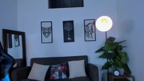 mark_x23 online show from May 2026 04:28:02 AM