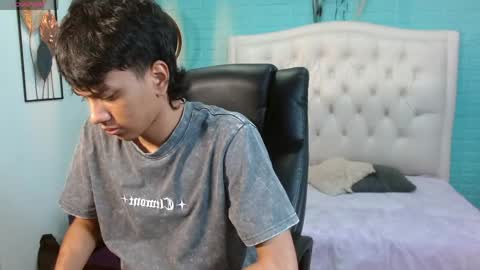 markbowie online show from April 2026 05:21:01 PM