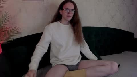 Mark online show from November 2025 10:15:02 AM