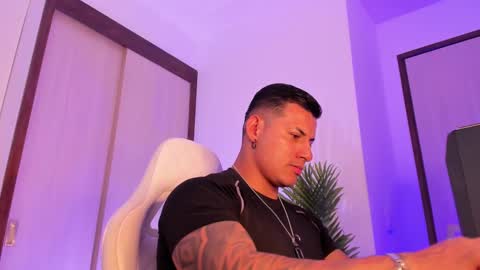 markus... Y online show from February 2025 09:48:02 PM