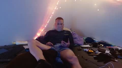 Snapshot of markymark101825061 chatting on February 2025 05:58:01 AM markymark101825061 online show from February 2025 05:58:01 AM