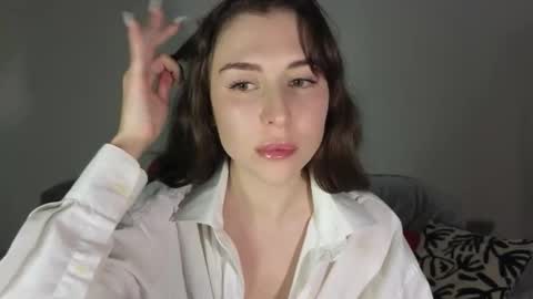 Mary online show from November 2025 03:02:01 PM