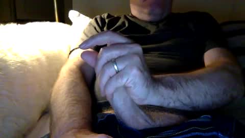 Snapshot of married_danny chatting on January 2025 05:45:02 AM danny online show from January 2025 05:45:02 AM