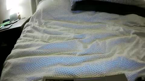 Jess and Nick online show from November 2025 05:10:01 AM