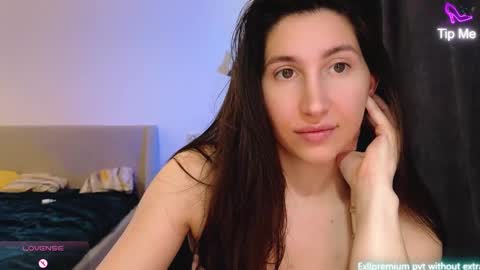 Snapshot of marrycolins chatting on March 2026 03:32:01 AM marrycolins online show from March 2026 03:32:01 AM