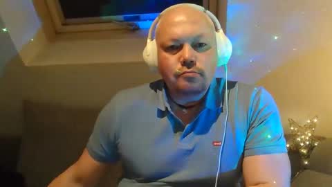 mars0481 online show from December 2025 06:47:01 PM