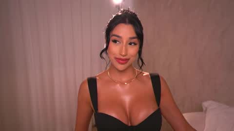     online show from February 2025 08:18:01 PM