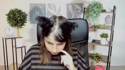 martaedams online show from October 2025 06:13:02 AM