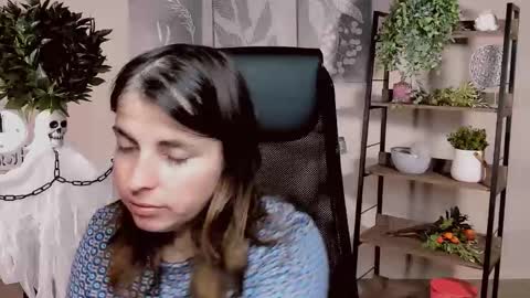 martaedams online show from November 2025 06:01:01 AM