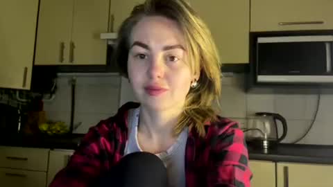 Marta online show from April 2026 09:31:02 PM