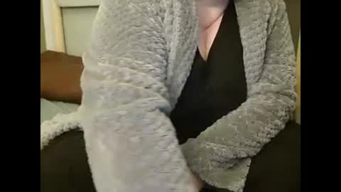 Snapshot of marthabriest chatting on January 2025 07:20:02 AM Martha online show from January 2025 07:20:02 AM