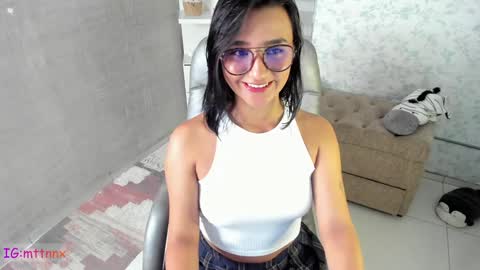 Snapshot of martiiinaa_ chatting on February 2025 06:42:02 PM Martina online show from February 2025 06:42:02 PM