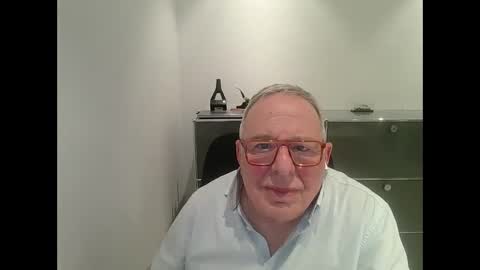 martin_1947 online show from February 2025 10:48:01 PM