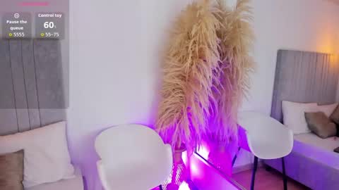 mari online show from May 2026 08:35:02 PM
