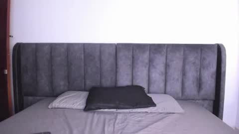 Laura online show from February 2025 08:39:01 PM