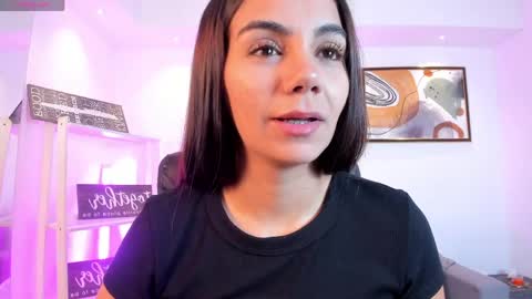 Martina online show from May 2026 12:00:02 PM