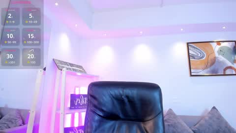 Martina online show from May 2026 12:01:01 PM