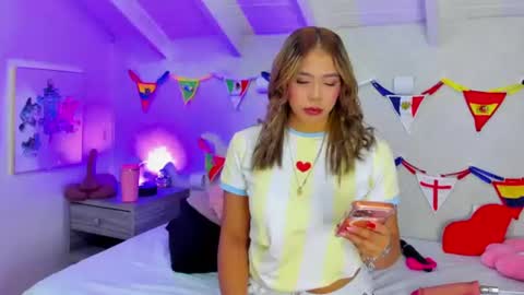martina mIIler online show from July 2026 12:00:02 PM