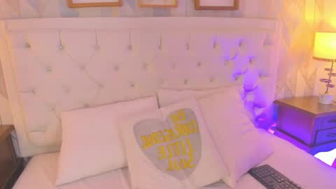 Snapshot of martina_rivera_ chatting on April 2026 12:09:02 PM Martina online show from April 2026 12:09:02 PM