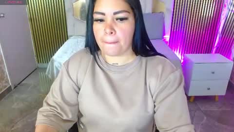 Snapshot of martina_tay chatting on June 2026 05:21:01 AM Hey im martina online show from June 2026 05:21:01 AM